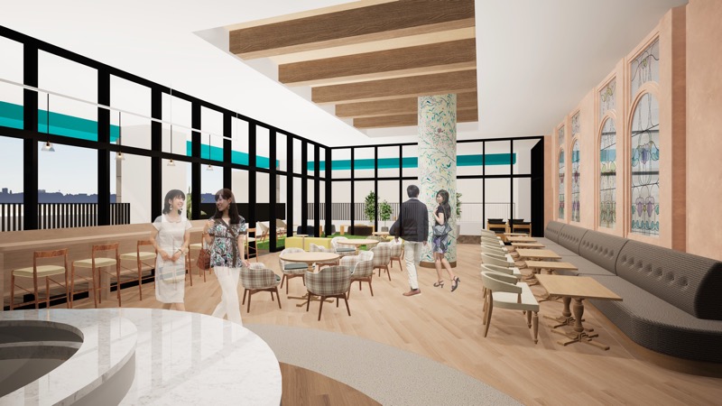 高い天井と大きな窓のあるカフェ空間。窓際にカウンター席、中央に丸テーブル、右側の壁に花柄のステンドグラスとベンチソファがあり、窓の外にテラス席が見える完成予想図